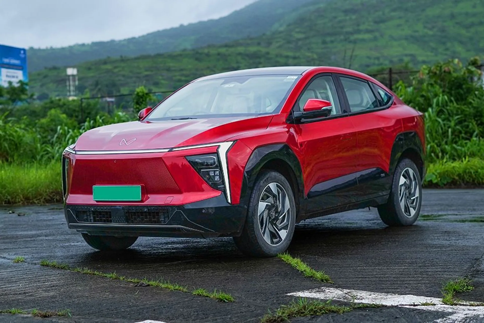 Mahindra XEV 9e official press image